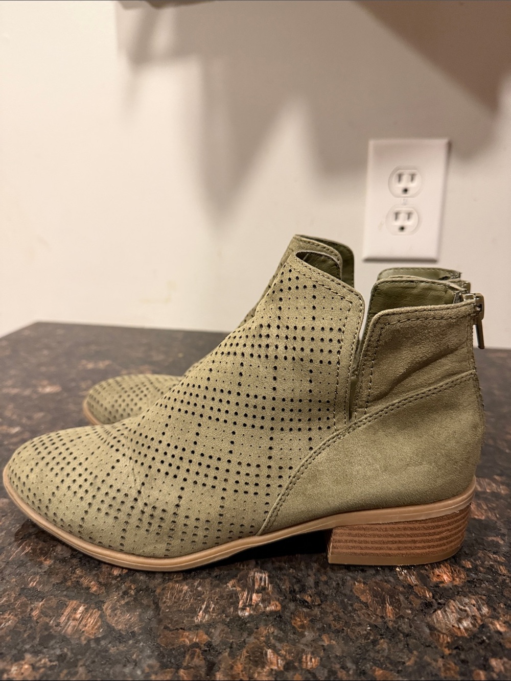 Francesca’s Perforated Suede Ankle Bootie in Olive Green SIZE 7